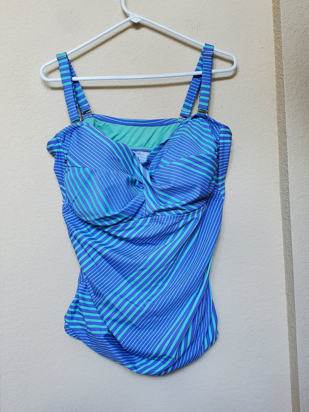 Collections by Catalina Striped Tankini Top.  Size 3x